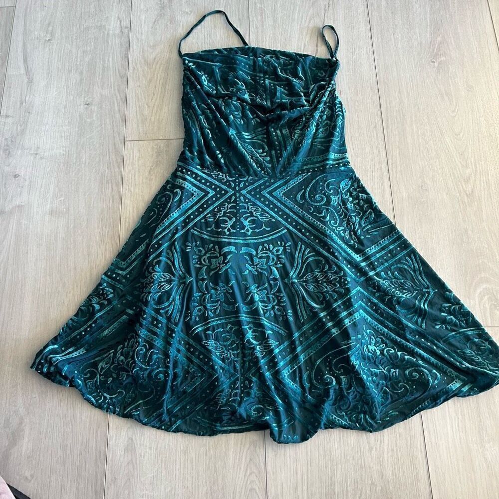 Urban outfitters lexi velvet cowl neck mini dress size s